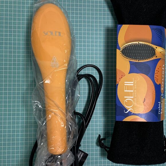 Soleil Mini Heat Brush Apricot Ceramic Tourmaline Bristles Infrared Technology - Picture 3 of 4